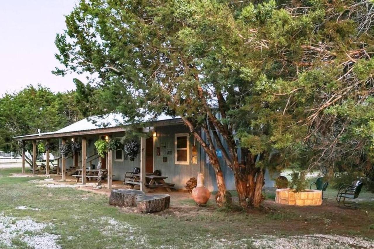 #3 Wrangler~Bandera Tin Star~Bandera, Tx. Appartement Buitenkant foto