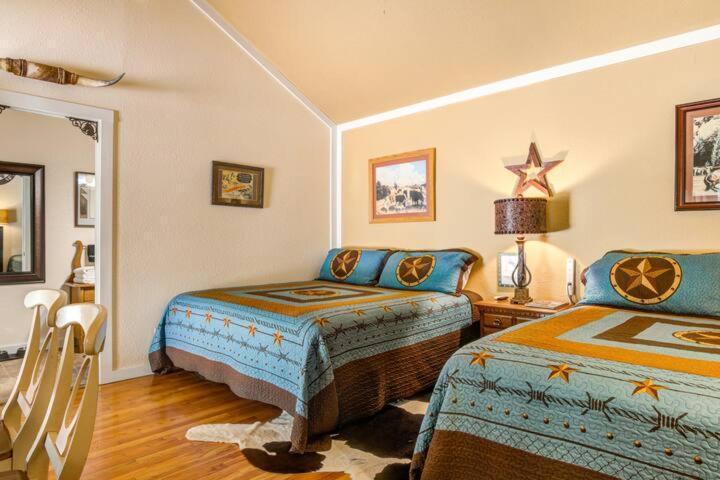 #3 Wrangler~Bandera Tin Star~Bandera, Tx. Appartement Buitenkant foto